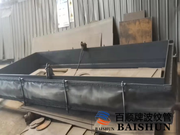 煙風(fēng)管道膨脹節(jié)